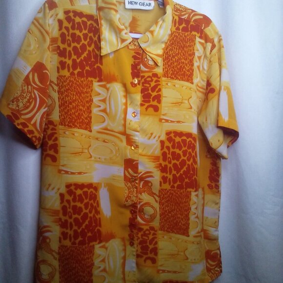 New Gear Shirt L Women Short Sleeve Button Up Animal Print Orange Yellow - Picture 15 of 16
